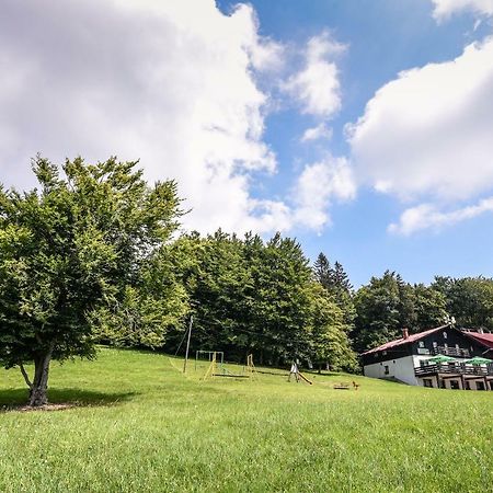 Planinski Dom Na Kalu Panzió Dol pri Hrastniku Kültér fotó